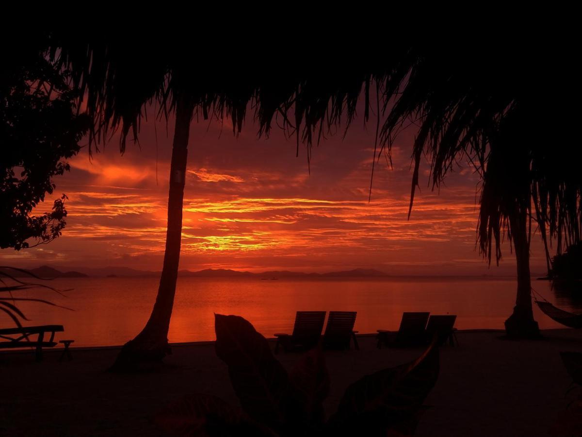 Sunset By Rf At Sanvicentepalawan Opc 3*